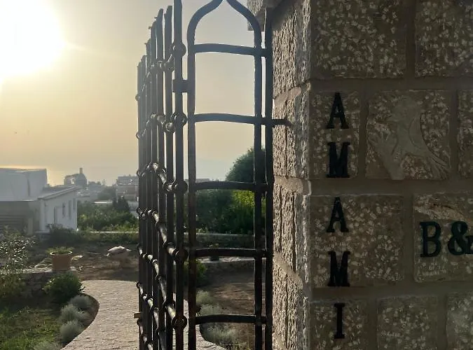 לינה וארוחת בוקר Amami אנה קאפרי